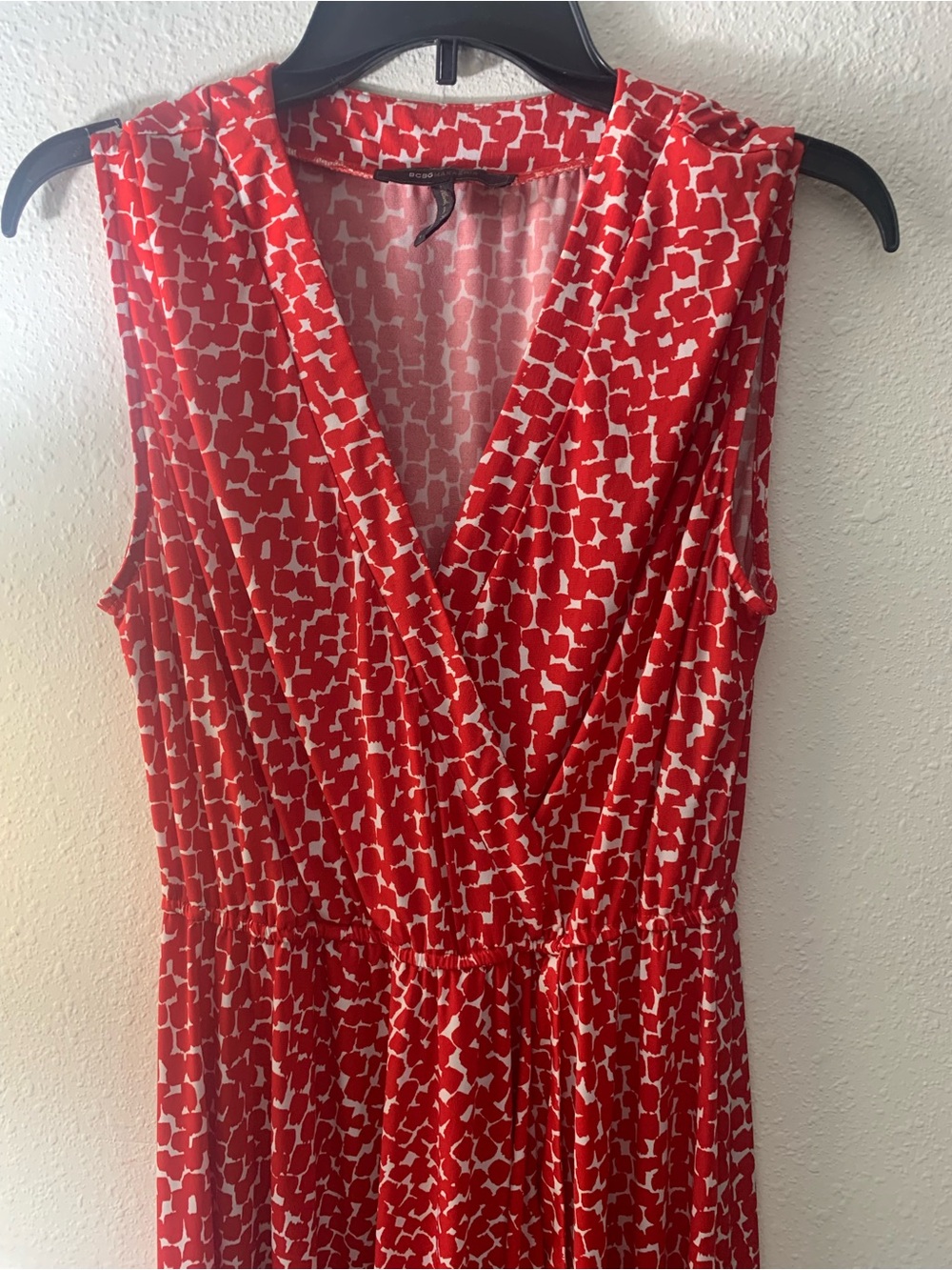 BCBGMaxAzria Red and White Sleeveless Wrap Midi Dress - Picture 2 of 8